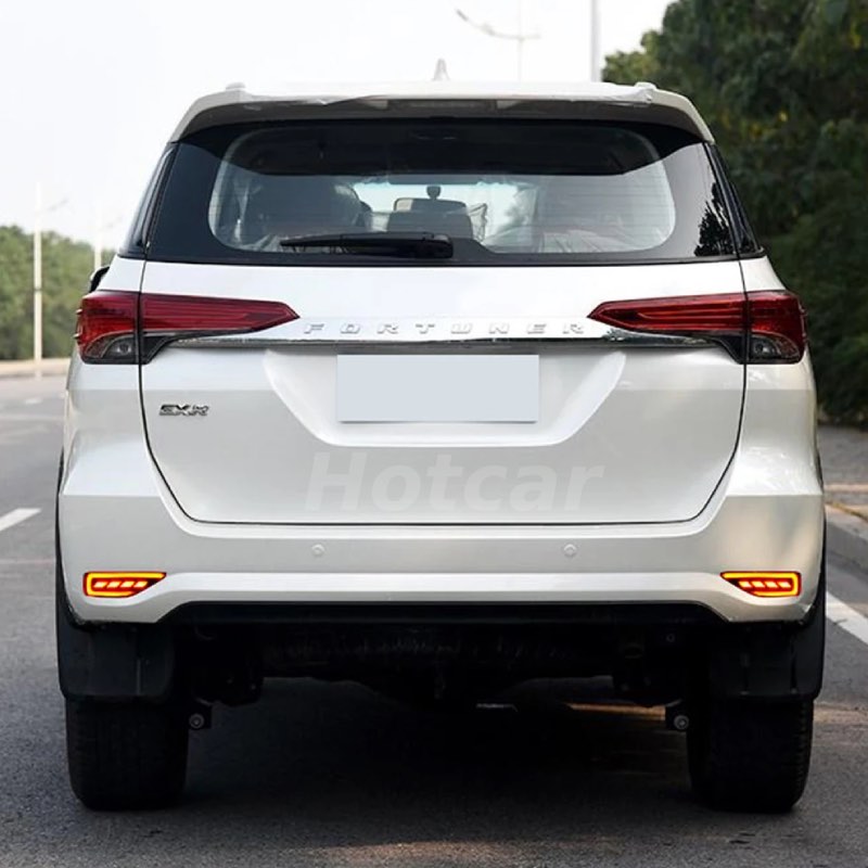 Toyota Fortuner (2016 to 2021) LED Bumper Reflectors